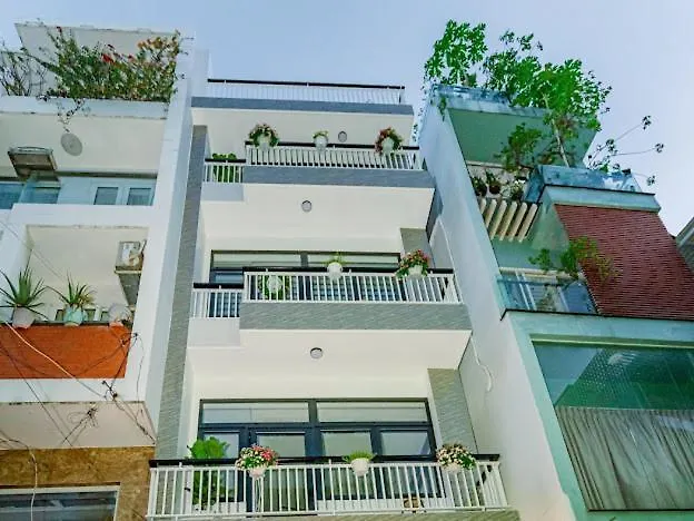 Aloha Saigon Premium Hostel By Local Travel Experts - Newly Opened, Less-Touristy Location, Spacious Rooms, Glass Shower Bathroom, Free Breakfast & Walking Tour Ho Chi Minh City Vietnam