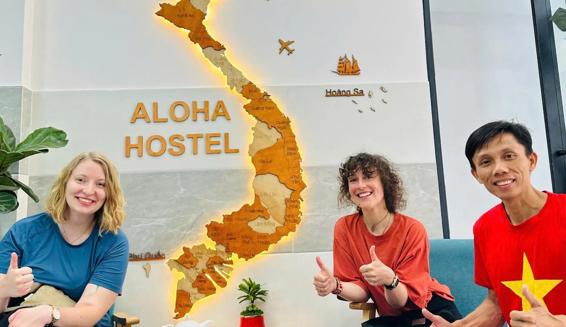 Aloha Saigon Premium Hostel By Local Travel Experts - Newly Opened, Less-Touristy Location, Spacious Rooms, Glass Shower Bathroom, Free Breakfast & Walking Tour Ho Chi Minh City