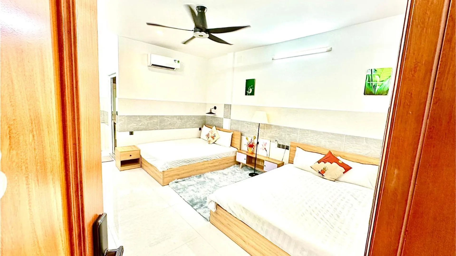 Aloha Saigon Premium Hostel By Local Travel Experts - Newly Opened, Less-Touristy Location, Spacious Rooms, Glass Shower Bathroom, Free Breakfast & Walking Tour Ho Chi Minh City