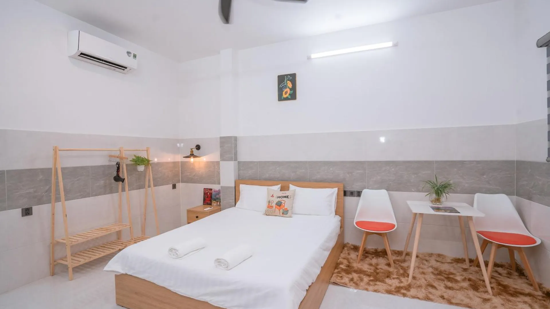 Aloha Saigon Premium Hostel By Local Travel Experts - Newly Opened, Less-Touristy Location, Spacious Rooms, Glass Shower Bathroom, Free Breakfast & Walking Tour Ho Chi Minh City 0*,