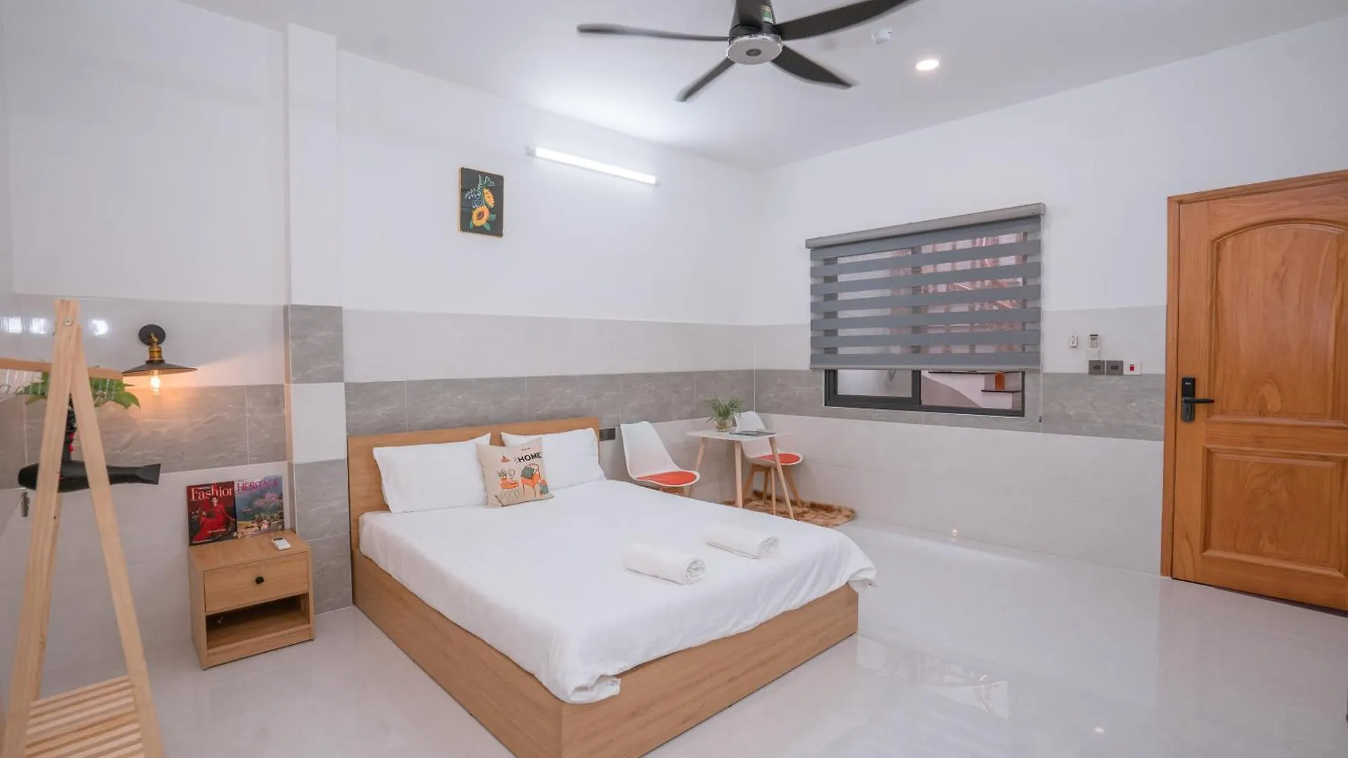 Aloha Saigon Premium Hostel By Local Travel Experts - Newly Opened, Less-Touristy Location, Spacious Rooms, Glass Shower Bathroom, Free Breakfast & Walking Tour Ho Chi Minh City