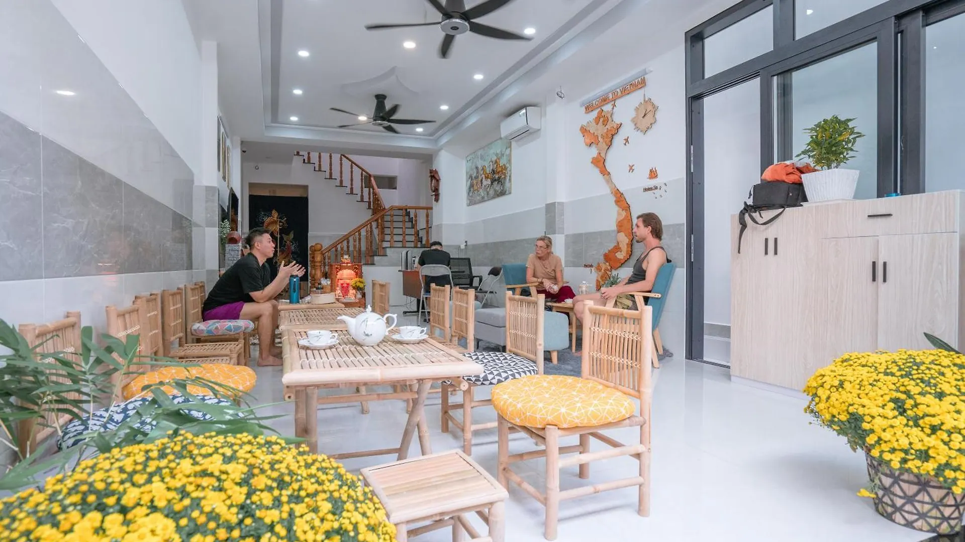 Aloha Saigon Premium Hostel By Local Travel Experts - Newly Opened, Less-Touristy Location, Spacious Rooms, Glass Shower Bathroom, Free Breakfast & Walking Tour Ho Chi Minh City