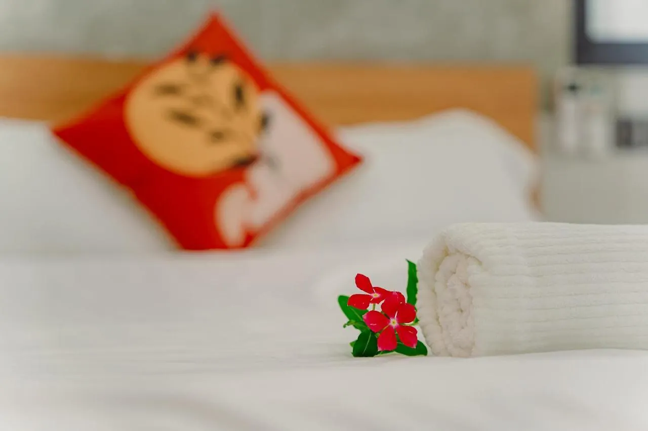 Aloha Saigon Premium Hostel By Local Travel Experts - Newly Opened, Less-Touristy Location, Spacious Rooms, Glass Shower Bathroom, Free Breakfast & Walking Tour Ho Chi Minh City