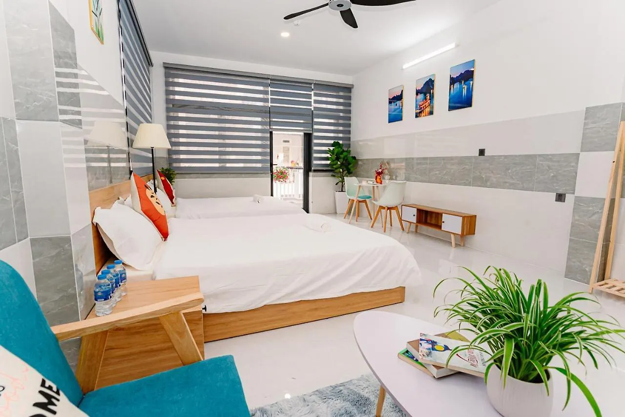 Aloha Saigon Premium Hostel By Local Travel Experts - Newly Opened, Less-Touristy Location, Spacious Rooms, Glass Shower Bathroom, Free Breakfast & Walking Tour Ho Chi Minh City Vietnam