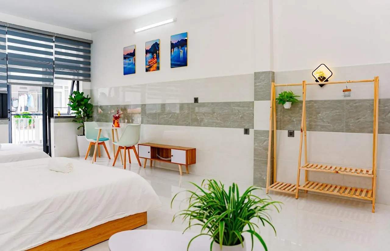 Aloha Saigon Premium Hostel By Local Travel Experts - Newly Opened, Less-Touristy Location, Spacious Rooms, Glass Shower Bathroom, Free Breakfast & Walking Tour Ho Chi Minh City