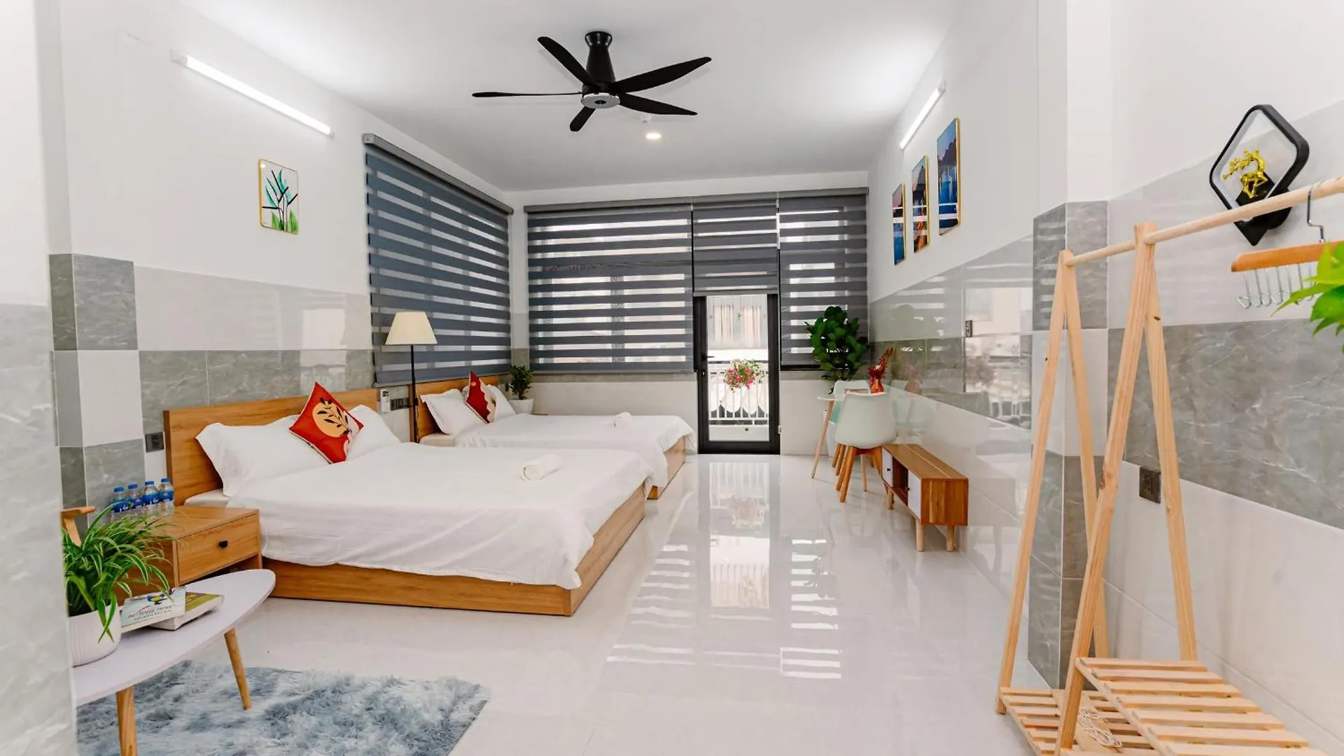 Aloha Saigon Premium Hostel By Local Travel Experts - Newly Opened, Less-Touristy Location, Spacious Rooms, Glass Shower Bathroom, Free Breakfast & Walking Tour Ho Chi Minh City